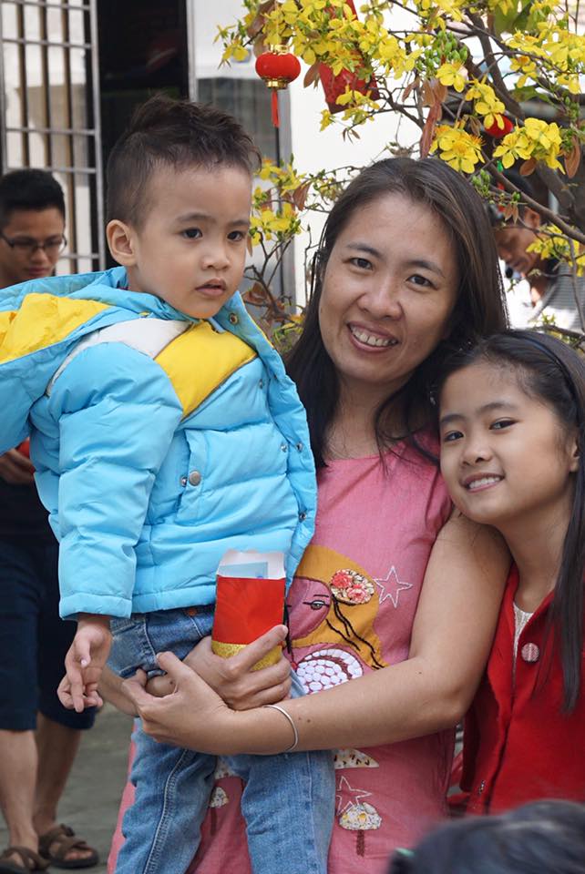 Nguyen Ngoc Nhu Quynh and her children, January 2016. Source: Facebook
